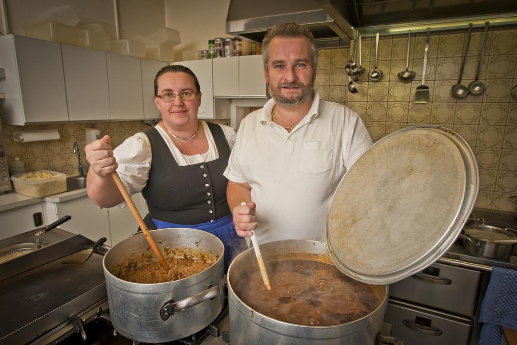 Gasthof - Restaurant Bernthaler Deutschfeistritz Kültér fotó